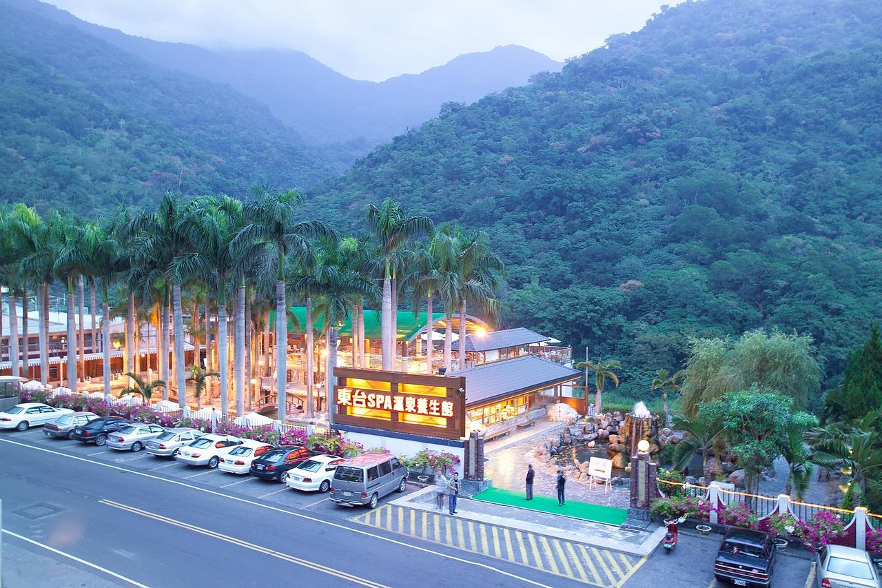 Dong Tair Spa Hotel Wenquan Екстериор снимка